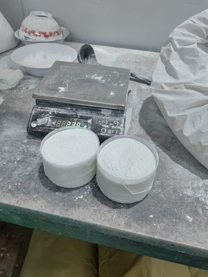 1,573 el moldeado de la melamina de la densidad pulveriza el grado industrial 99,81%