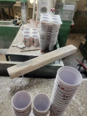 la resina de formaldehído de urea 25kgs/Bag pulveriza el grado industrial para la melamina Tablewave