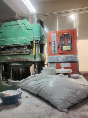 Polvo UC1P de la resina de la sustancia química 108-78-1 frecuencia intermedia para el servicio de mesa de la melamina