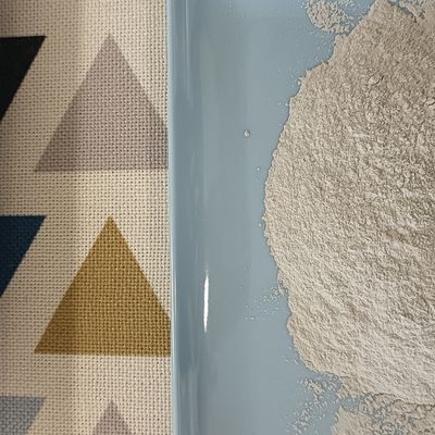 La melamina intermedia del MDF Shinning pulveriza 99,85% la pureza 700-900kg/M3