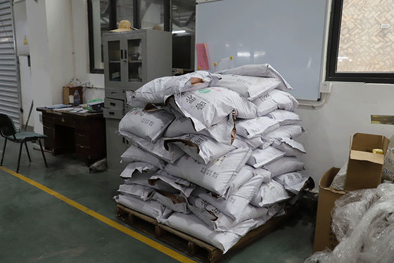 Tóxico plástico amino del compuesto del Cas que moldea 108-78-1 no inodoro