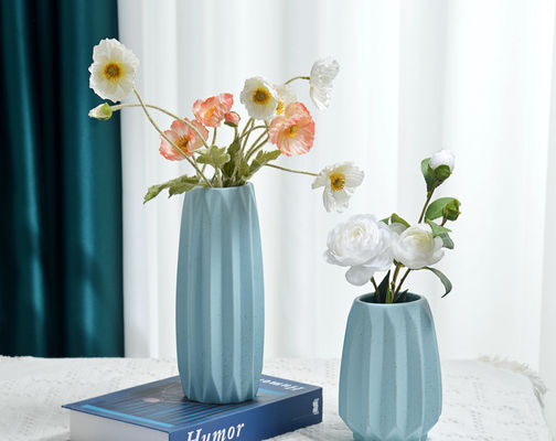 Confección de jarrones de mesa de melamina