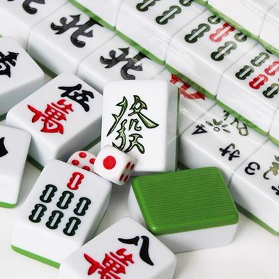 Materiales de cubierta de inodoros de plástico Resina de moldeo de urea Compuesto A1