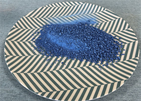 Granulos de melamina resistentes al fuego con bajo contenido de formaldehído