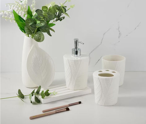 Cubiertas de cepillo de dientes de cerámica libre de plomo Accesorios de baño Set 4pcs