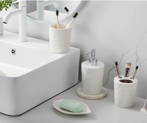 Cubiertas de cepillo de dientes de cerámica libre de plomo Accesorios de baño Set 4pcs