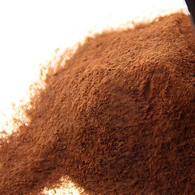 Melamina de grado industrial proveedor de fábrica 99,8% de pureza China Resina de color marrón CAS 108-78-1