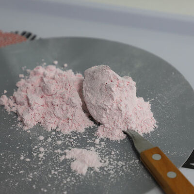 SHUANGYAN Punto de inflamación superior a 200 grados Celsius Polvo de melamina pura aplicado en el procesamiento químico y la producción de materiales duraderos